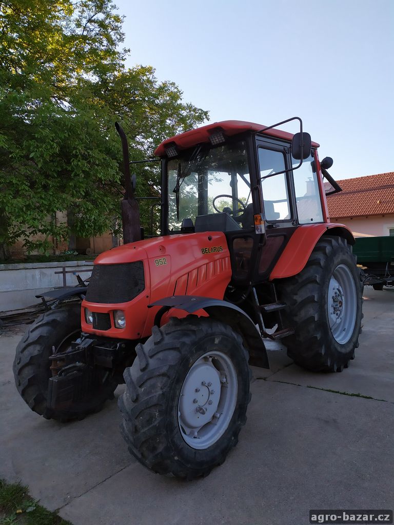 Traktor Belarus 952