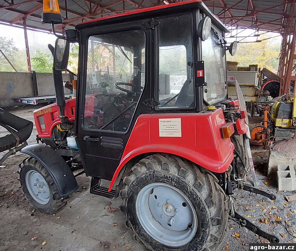 Prodej Zemědělského traktoru Belarus 320.4 včetně příslušenství
